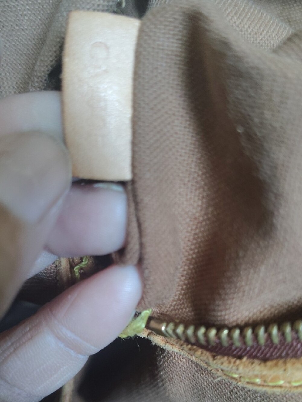 Louis Vuitton Monogram Canvas Tote in Brown with Tan Leather - Picture 5 of 9
